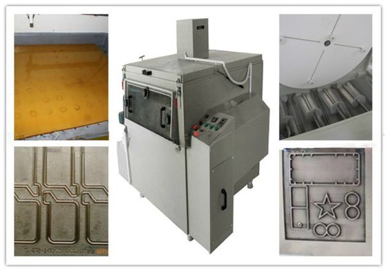 1900*1500*1300mm Système de contrôle de température Machine de gravure à mousse en acier flexible DB5060